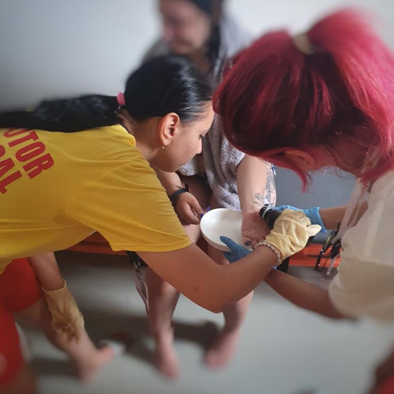 Asistență medicală acordată de echipa UVSAR AID